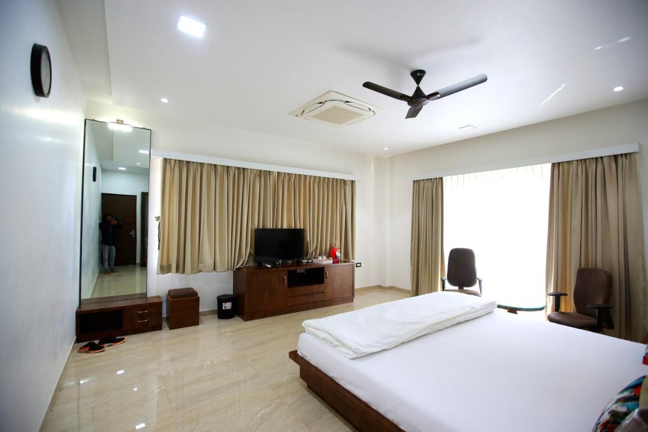 Maharaja The Royal Resort Thane Exterior foto